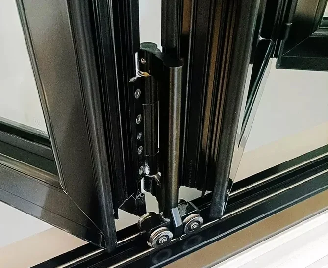 folding-window-wheel