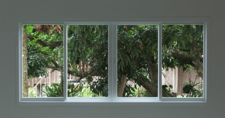 sliding-window-green