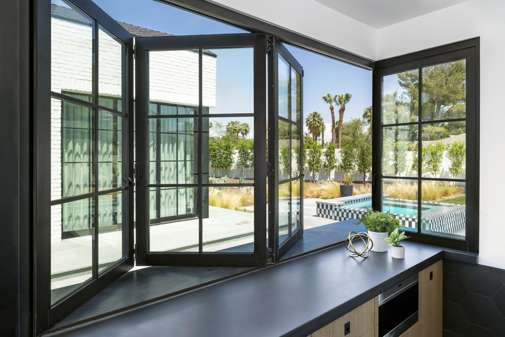 Folding-window