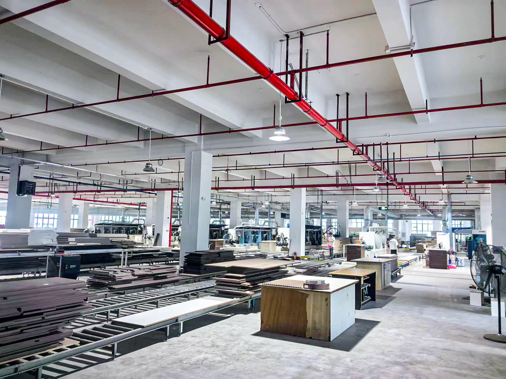 kitchen-Cabinet manufacturing production line
