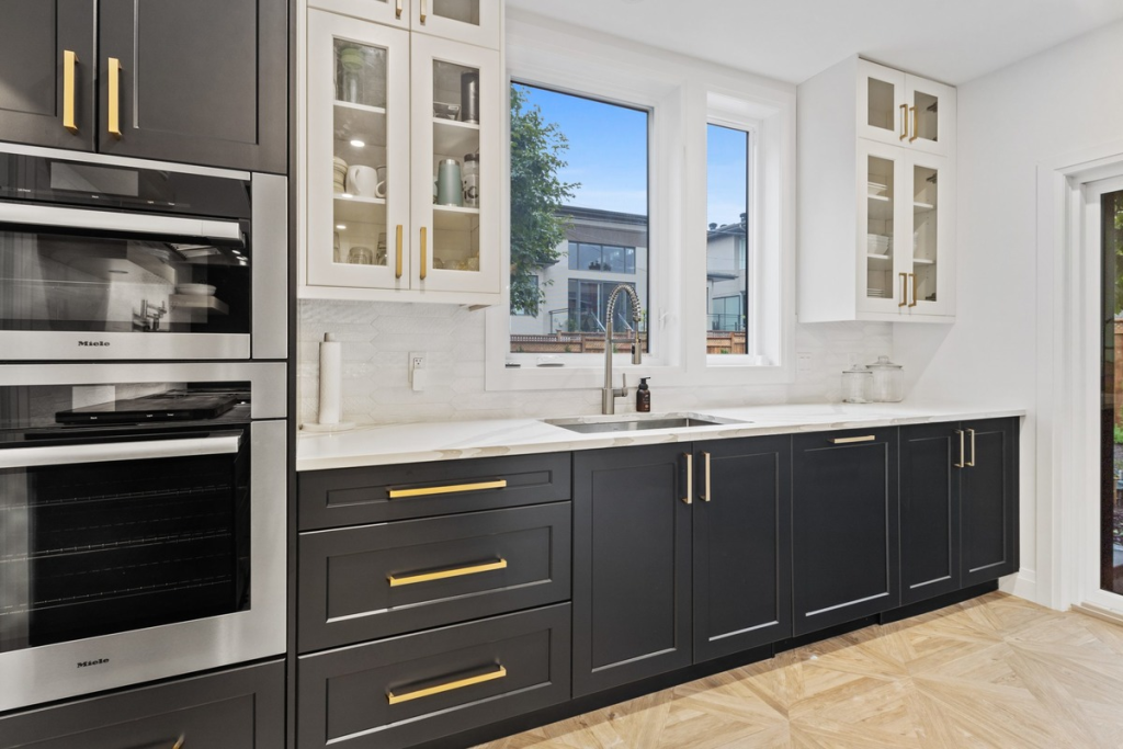 Two-Tone Cabinets