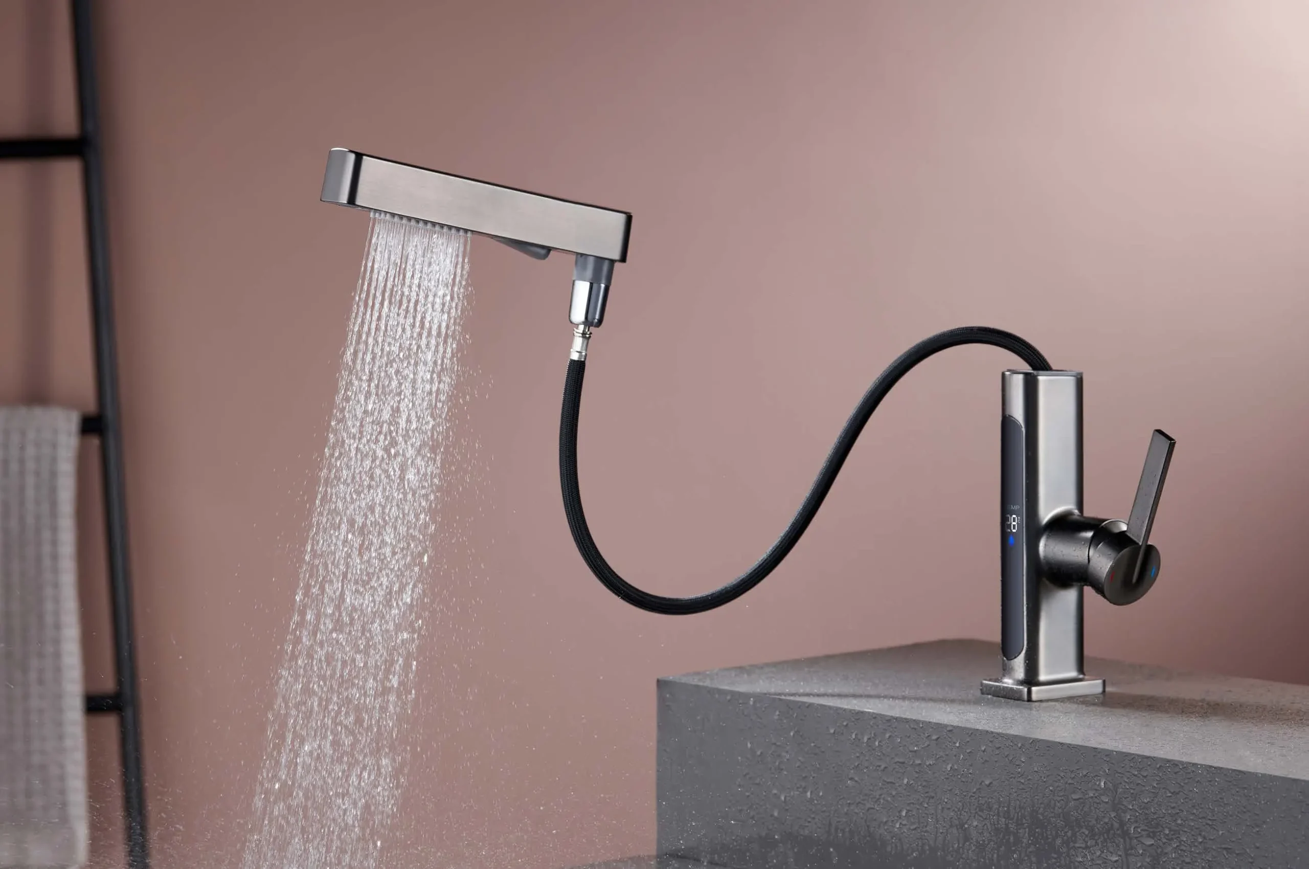 Sleek pull-out sanitary wares faucet​ with digital temperature display and modern design