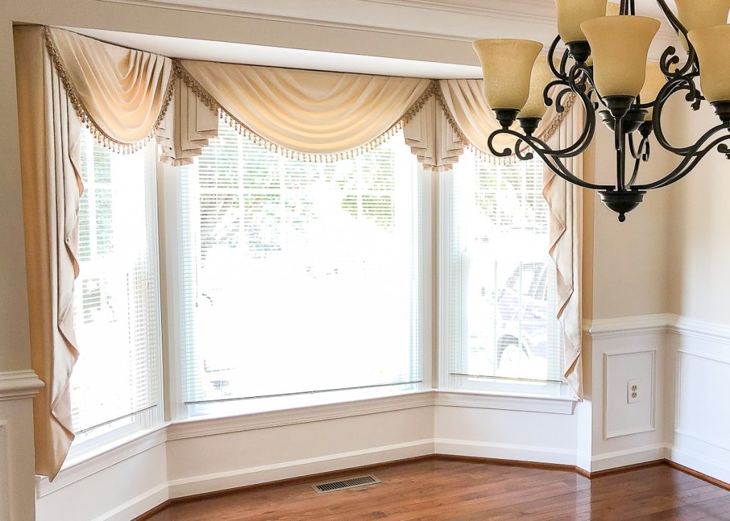 louvre ideas for bay windows