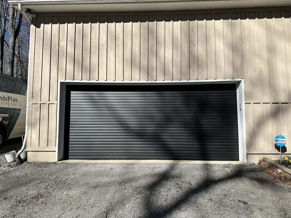 Roll-Up-Garage-Door