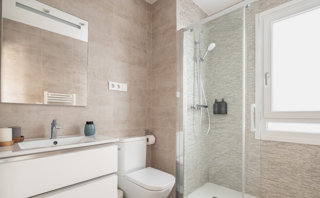 casement-window-in-shower