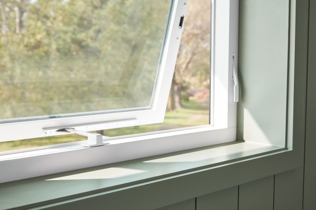 white-color-aluminum-awning-window-designs