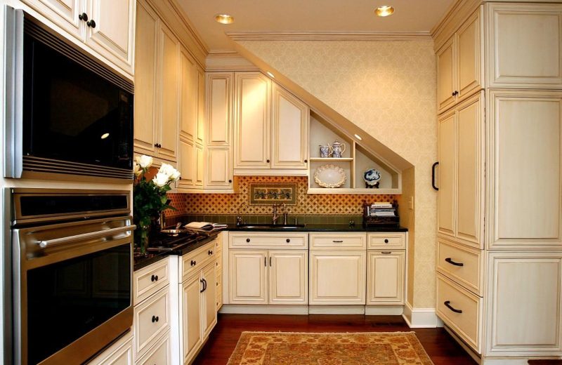 solid-wood-cabinets-e1677482812246.jpg